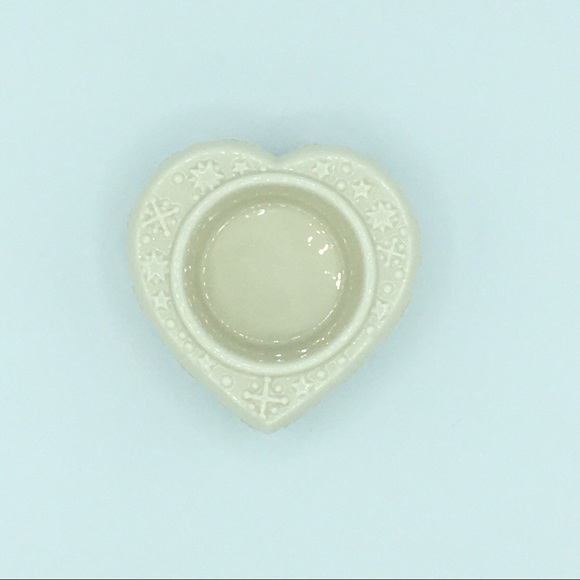 3/$20 LENOX Yuletide Glowlite Heart Shaped Votive Candle Holder- Retired - Picture 6 of 9
